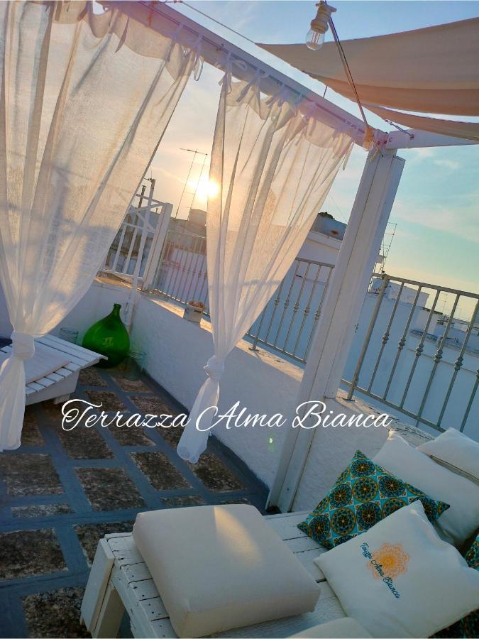 Terrazza Alma Bianca Apartment Остуни Екстериор снимка